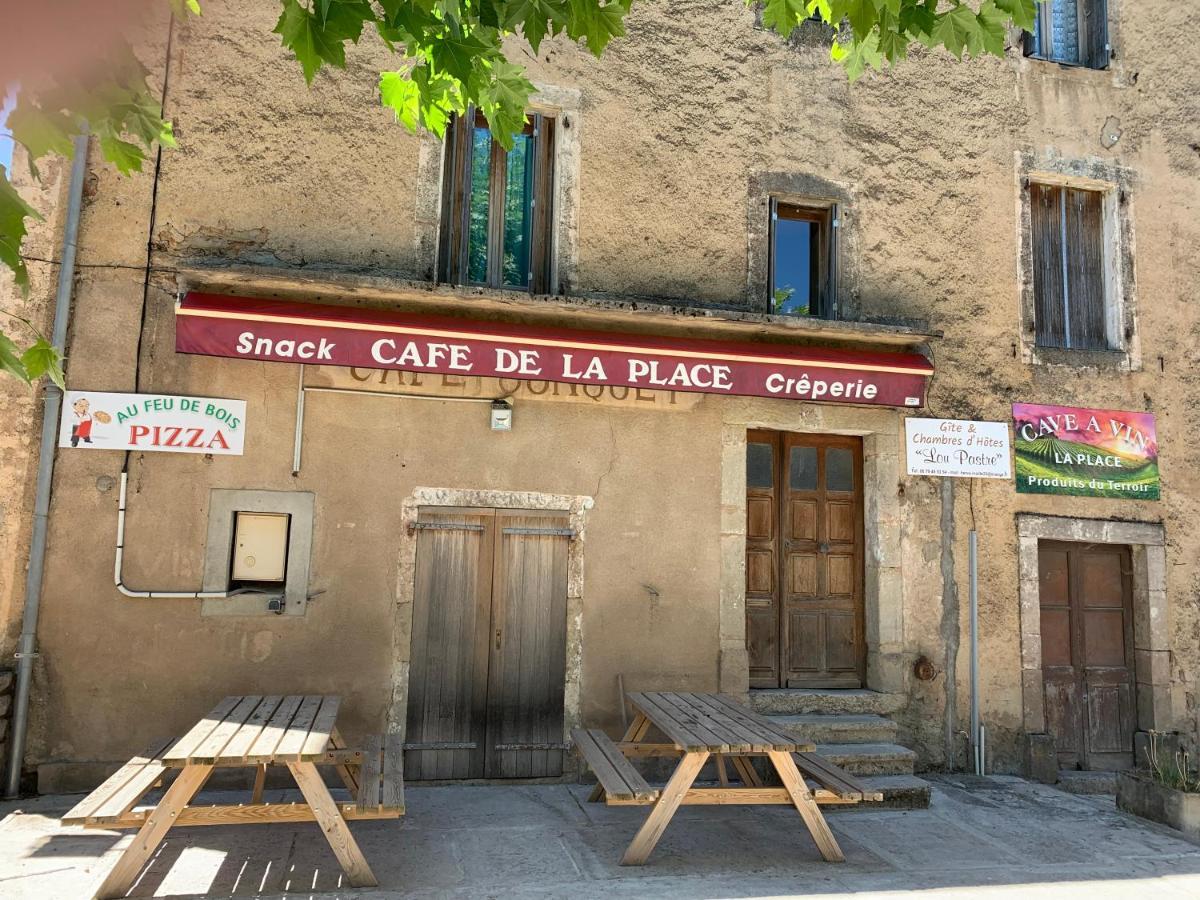Cafe De La Place Gite & Chambres D'Hotes "Lou Pastre" Lanuéjols Eksteriør billede